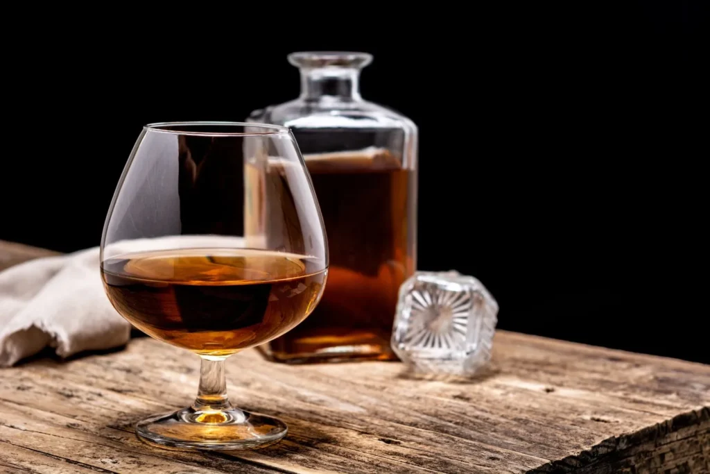 cognac-drink-on-wooden-table