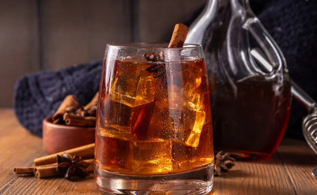 Amaretto Liqueor Almond sour