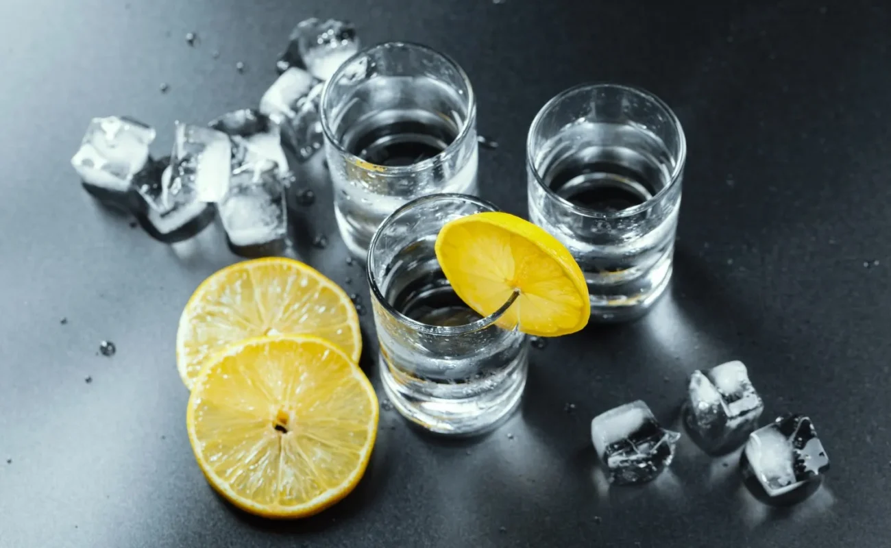 cold-vodka-shot-glasses-with lemon
