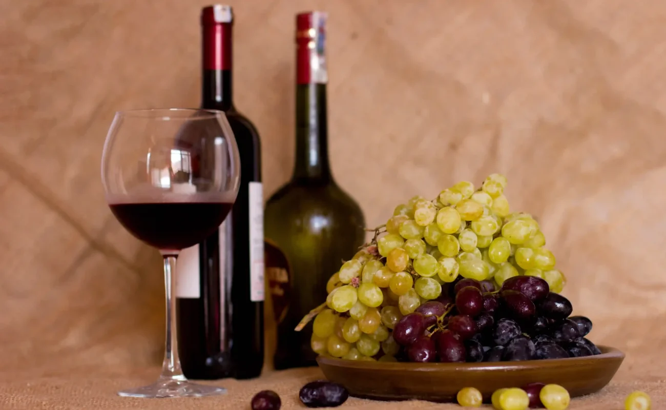 Green grapes with Malbec Red wine