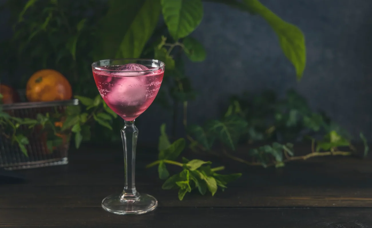 pink gin texture smooth cocktail