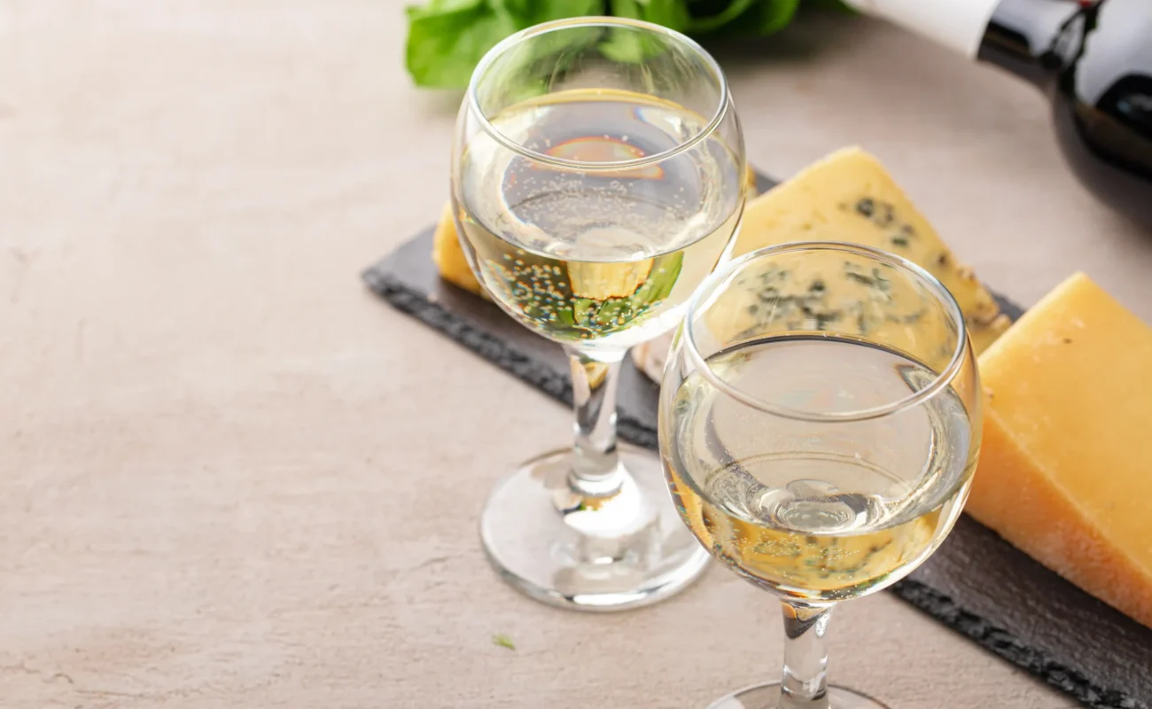 white wine with cheese